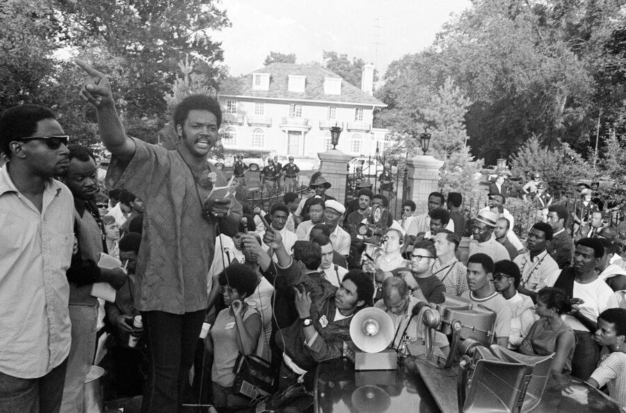 Civil Rights Champion Who ‘Kept Hope Alive’ Dies at 84