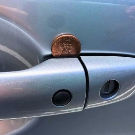 If you ever notice a penny lodged in your car door handle, it could be more than a harmless prank. Some reports suggest it may be used as a distraction tactic by thieves, preventing the door from locking properly and creating an opportunity for a break-in. Staying alert, checking your vehicle, and reporting suspicious activity can help protect your safety and belongings.